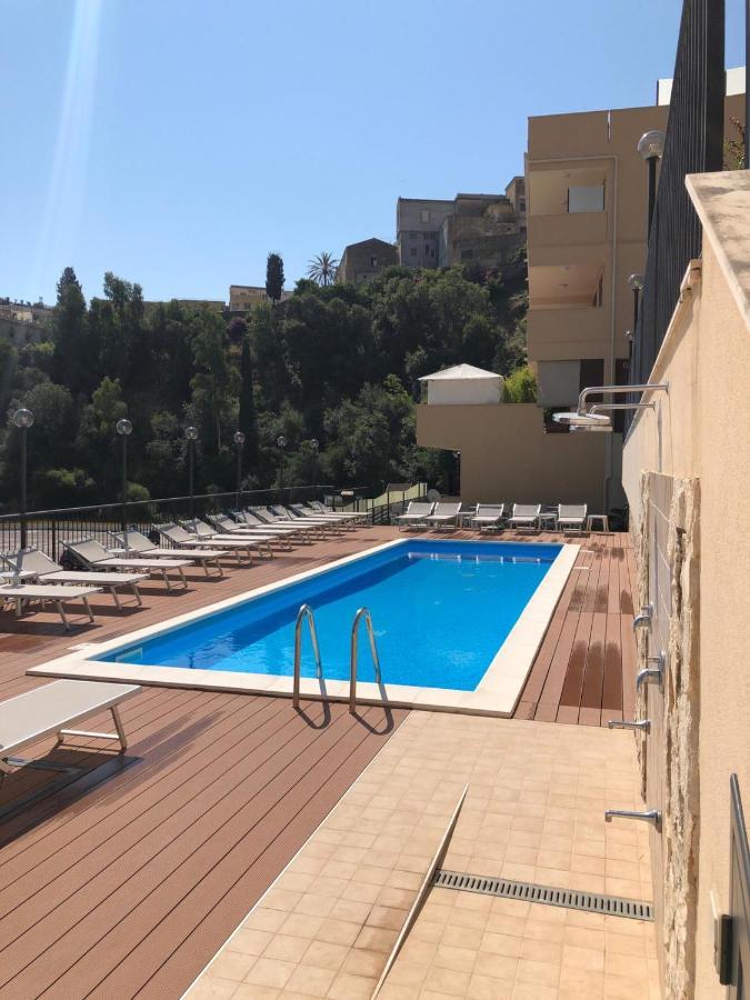 Casa Vacanza "Ilenia" - Taormina Bagian luar foto
