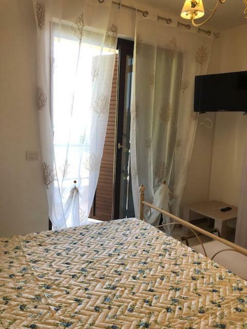 Casa Vacanza "Ilenia" - Taormina Bagian luar foto